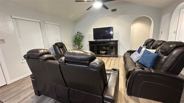 Photo - 13731 Biggs St