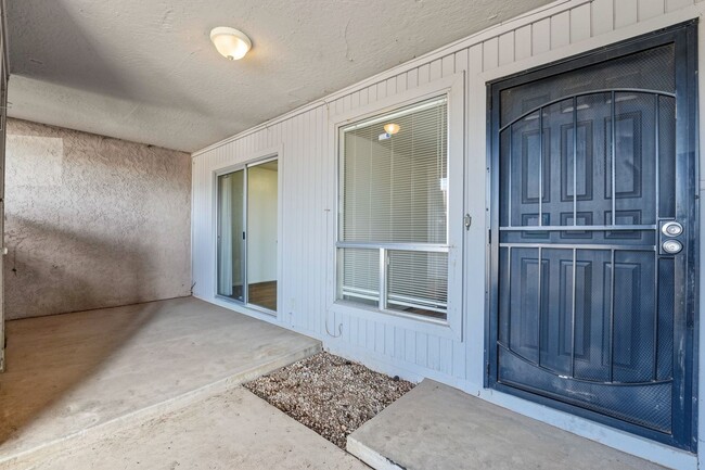 9007 W Elm St