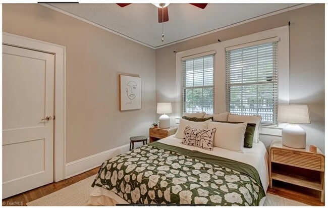 Photo - 832 Lockland Ave