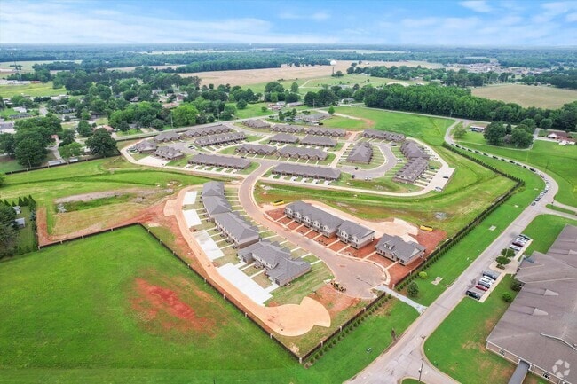 Building Photo - "Get $3,000 Off Rent Today!" Offer Expires... Rental