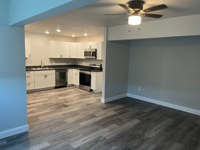 Photo - 408 Academy St Unit 1