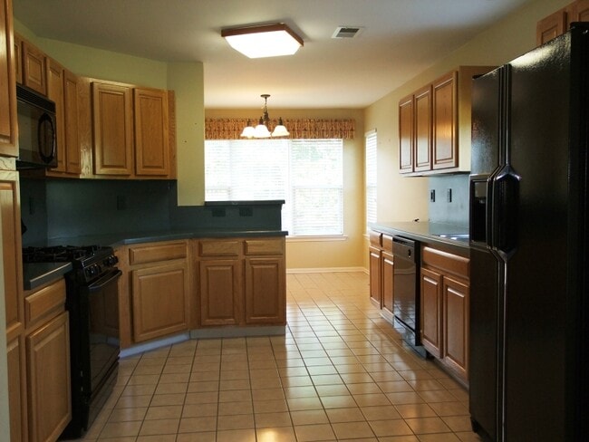 Photo - 12 Roxiticus Ct