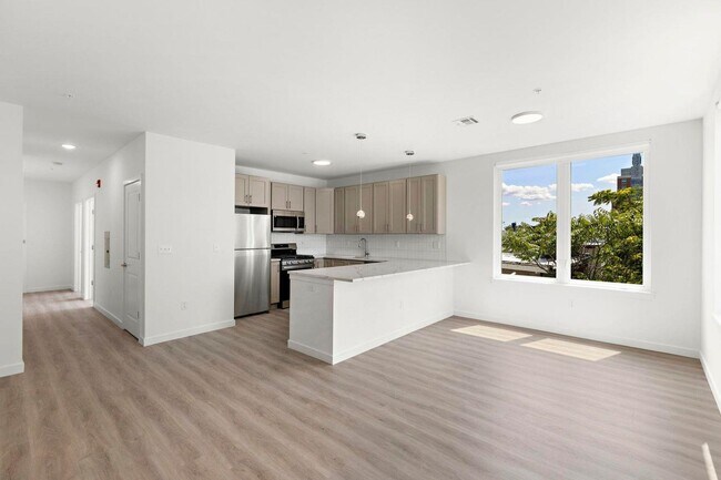 Photo - 306 Bergen Ave Unit 405