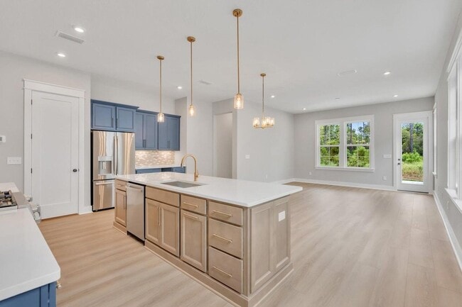 Photo - 299 Suwannee Dr