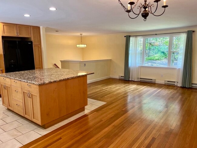 Photo - 70 Beach St