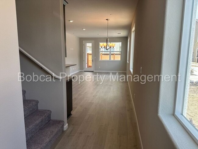 Photo - 860 Furlong Dr