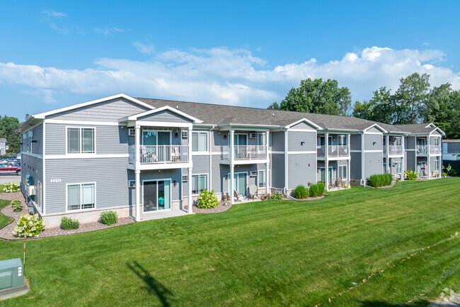 Building Photo - Riverbank Apartments