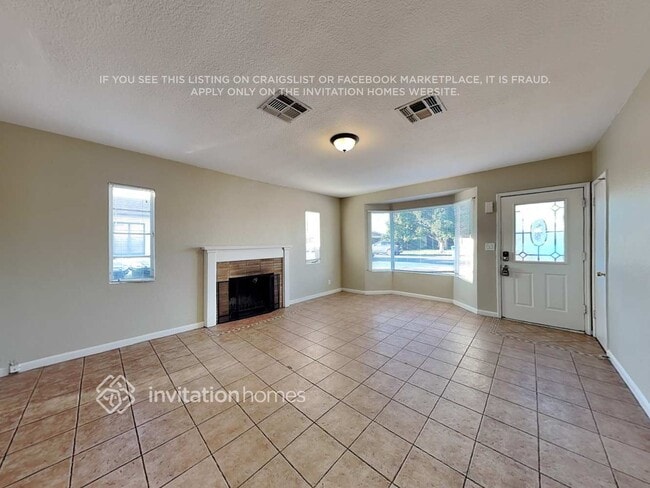 Photo - 259 E Marilyn Ave