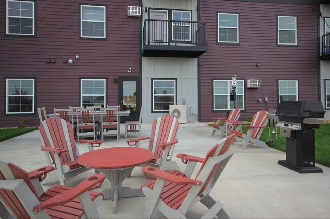 Courtyard - Eleven01 Apartments