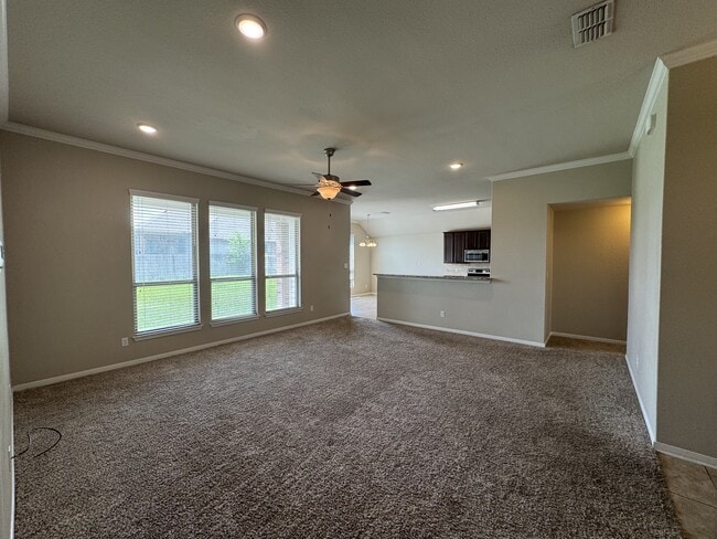 Photo - 5611 Markham Dr