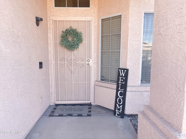 Photo - 1077 W Olive Ave