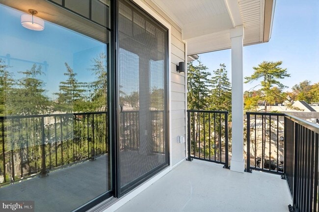 Photo - 35 Chestnut Rd Unit 204