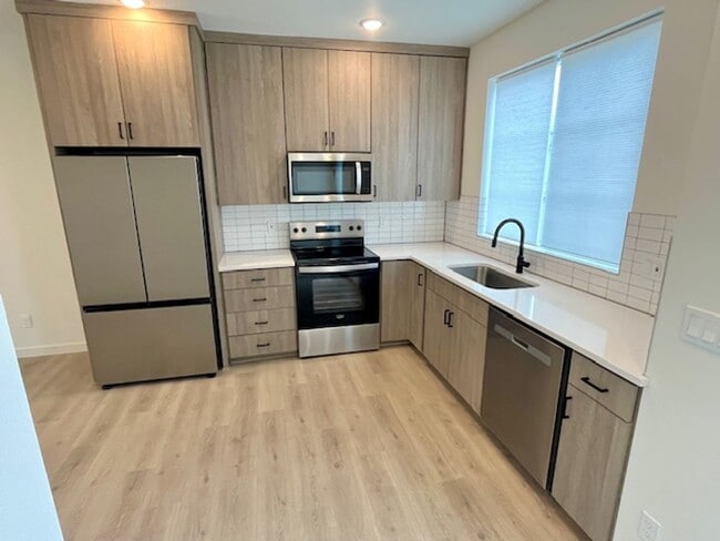 Photo - St. Johns Brand New Construction - Modern, Bright and Spacious 2 Bedroom Townhouse with A/C, Wash...
