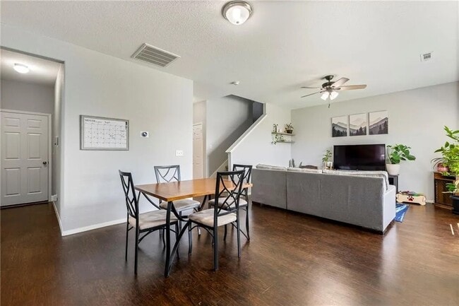 Photo - 805 NW 70th Ave