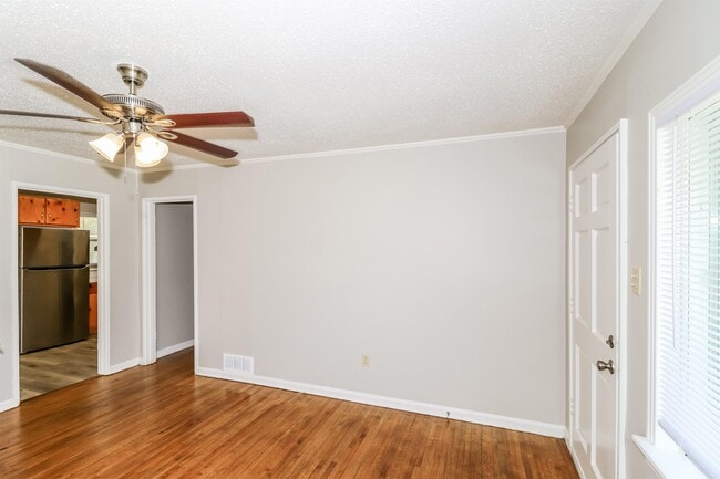 Photo - 4815 Marcel Ave