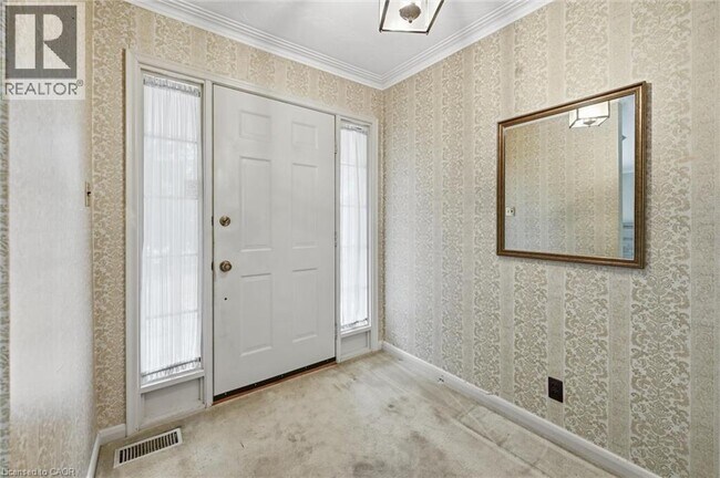 Photo - 1087 Linbrook Rd