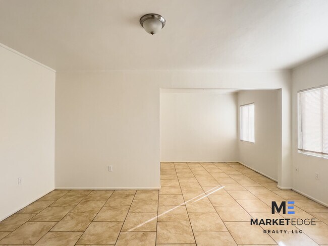 Photo - 3Bed/1Bath House at Missouri/27th Ave! Mov...