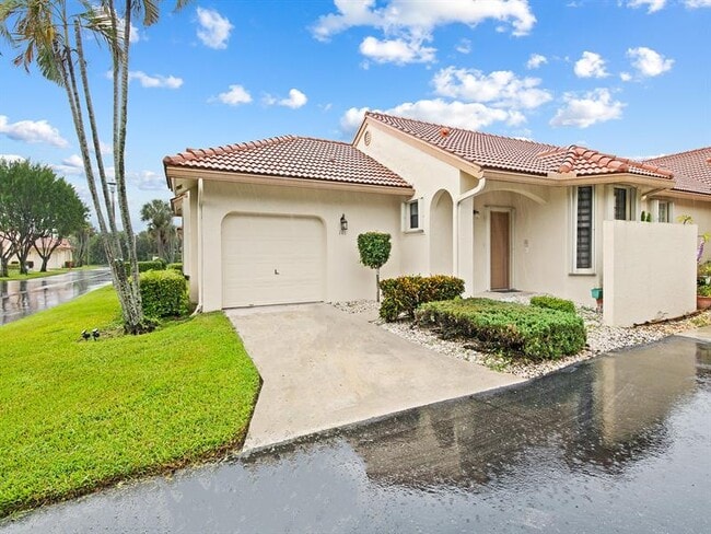 Building Photo - 8292 Waterline Dr