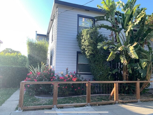 Photo - Temescal 1BR with Shared Yard | Updated Unit in a Great Location Unit A