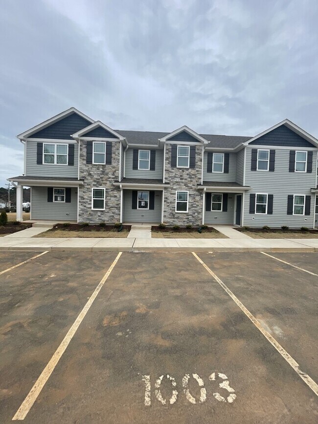 Photo - 2 bd 2.5 ba Townhouse