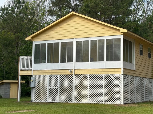 Building Photo - 2647 Blind Rd