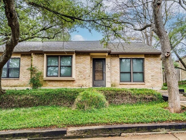 Building Photo - 8305 Summer Side Dr Unit 165 Rental