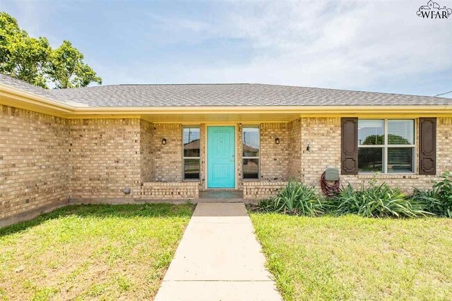 5503 Lucky Ln