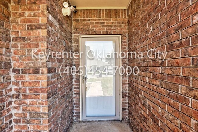 Photo - 12100 Blueway Ave