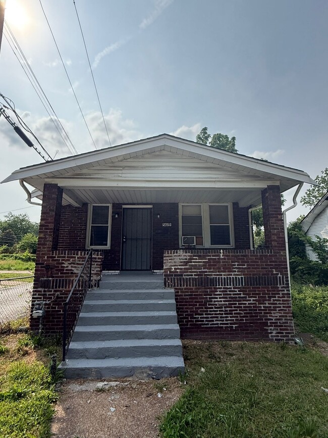 Building Photo - 5619 Park Ln Rental