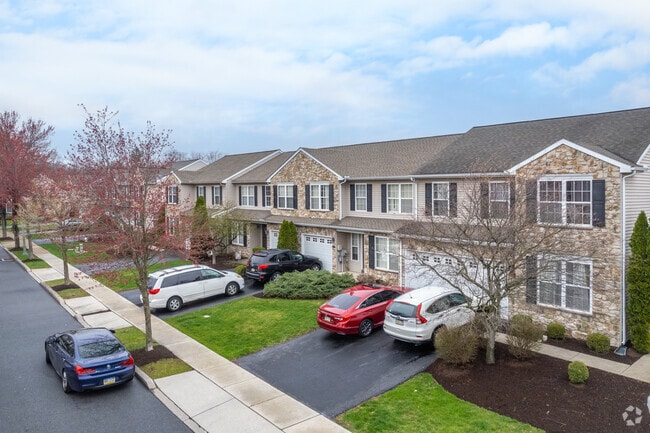 Photo - Willow Ridge Apartments