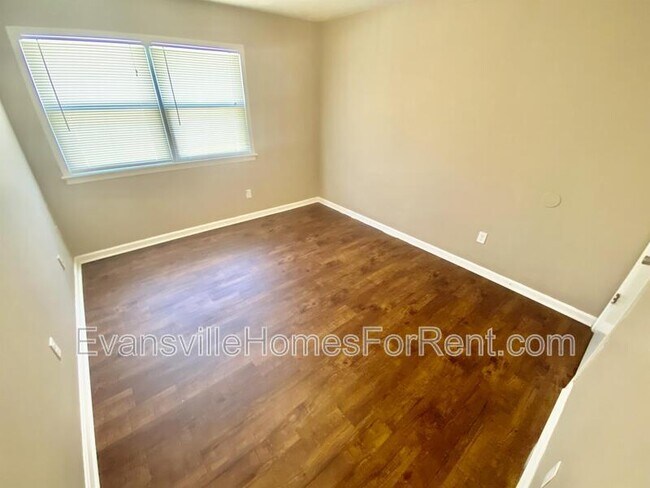 Photo - 1012 Mary St