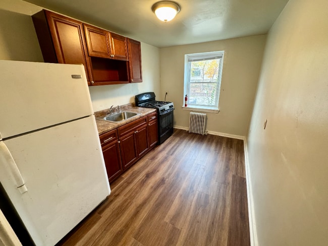 Photo - 69 Sayers Ave Unit First Floor