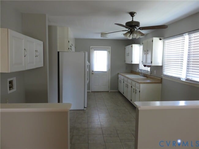 Photo - 4912 Leonard Ave