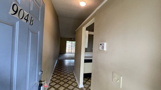 Photo - Townhouse For Rent