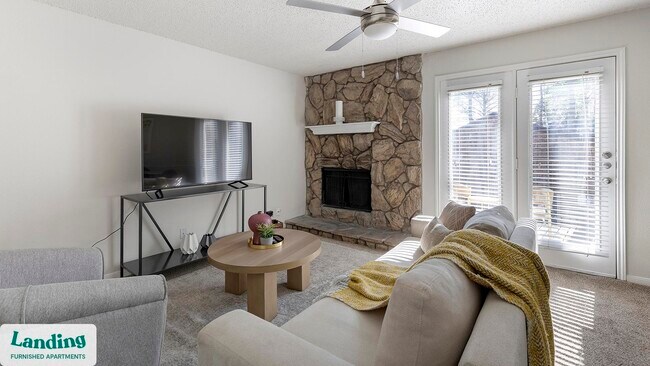 Photo - 1408 Teasley Ln Unidad 2021