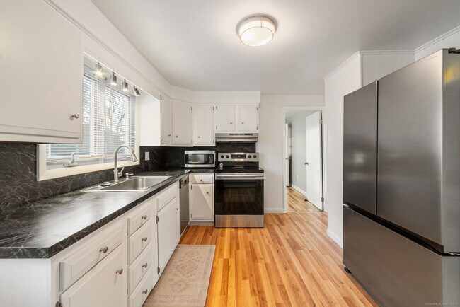 Photo - 46 Elaine Rd