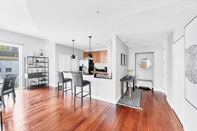 Photo - 525 E Jackson St Unit 609