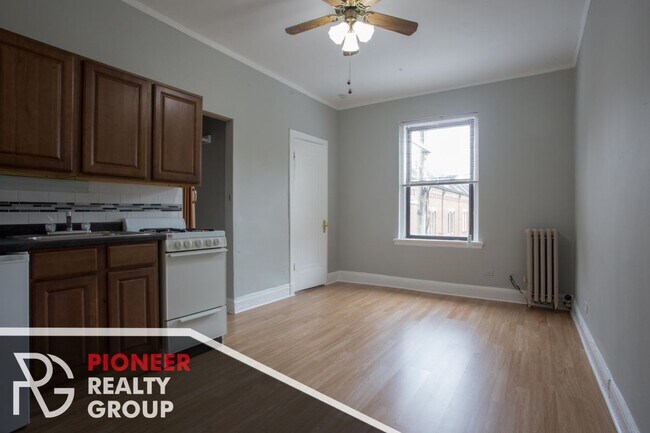 3831 N Fremont St Unit 116