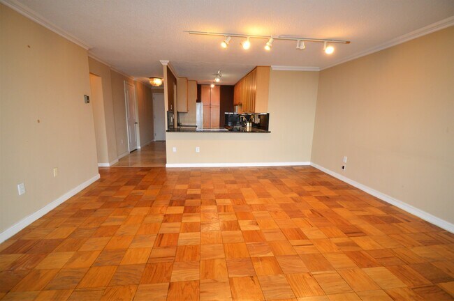 Photo - 50 Longwood Ave Unit 820