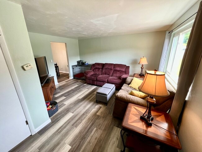 Photo - 8099 Nuttals Grove Rd