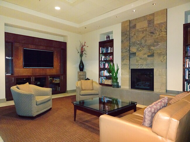 Photo - 5650 24th Ave NW Unidad 313