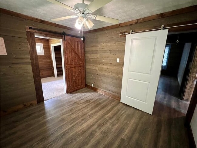 Photo - 3521 Clay Rd SW