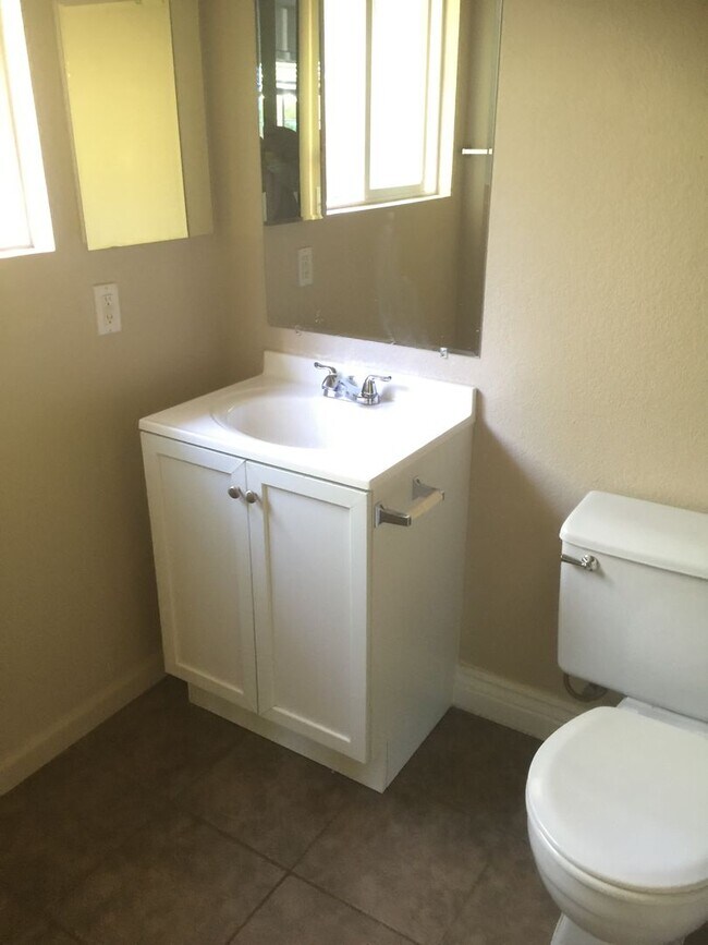 Photo - 4925-4927 Indian Oaks Court Unit 4927