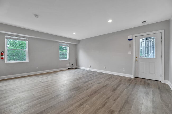 Building Photo - 1679 Montello Ave NE Rental