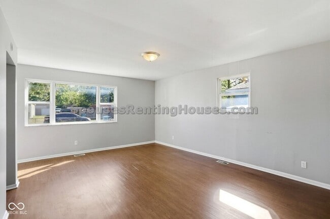 Photo - 1414 Ingomar St