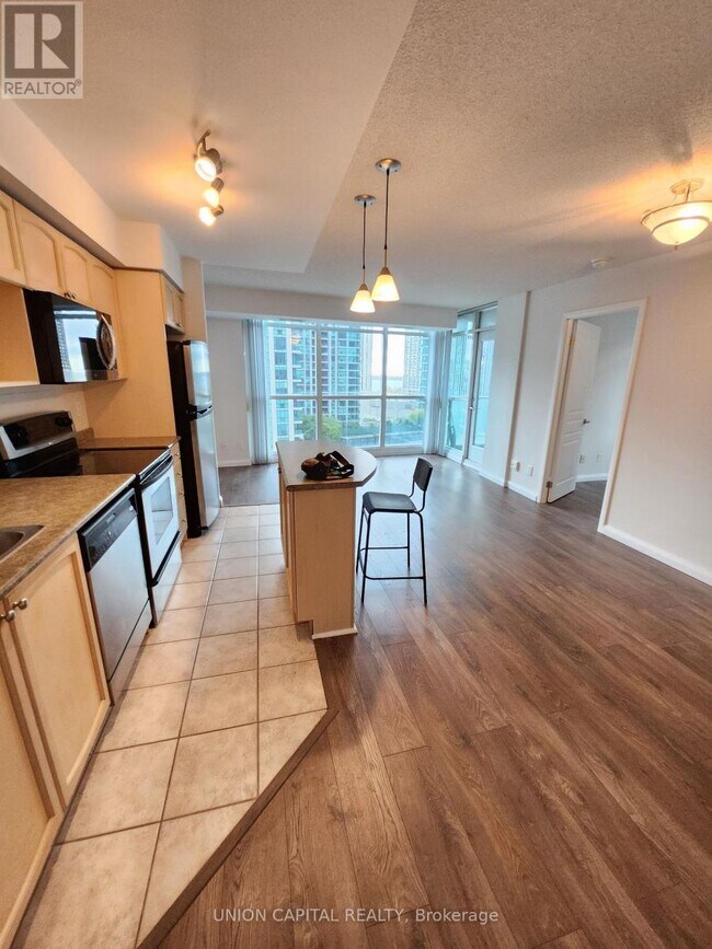 Photo - 18 Yonge St Unit 1113