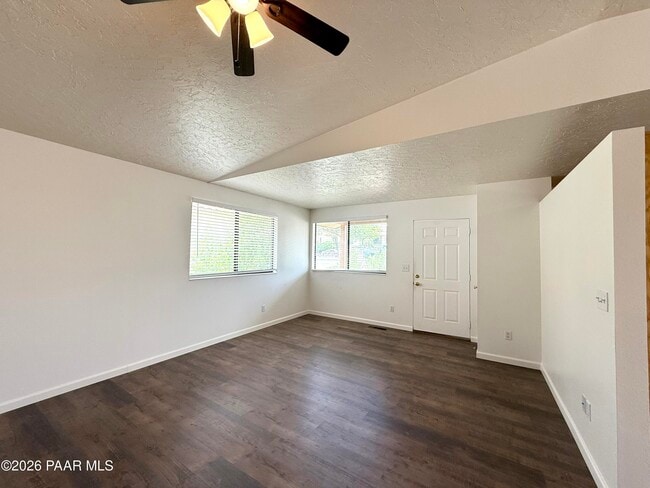 Photo - 1808 Reading Ln