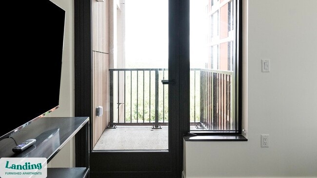 Photo - 632 Howard Rd SE Unidad 625