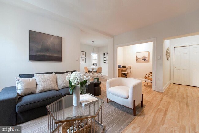 Photo - 3100 Connecticut Ave NW Unidad 442