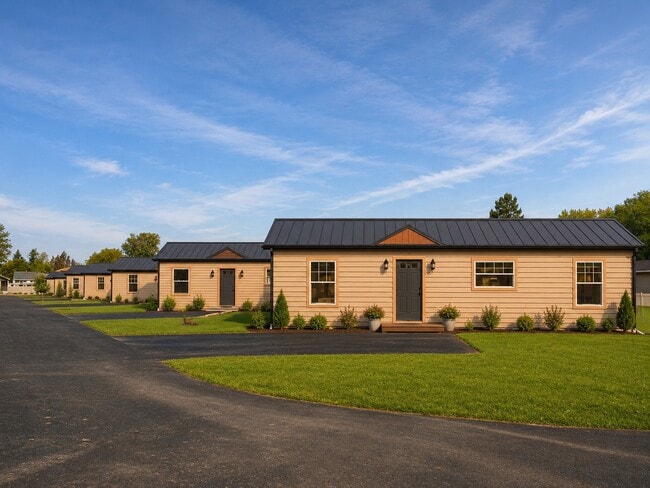 Building Photo - 111 E Cottonwood Dr